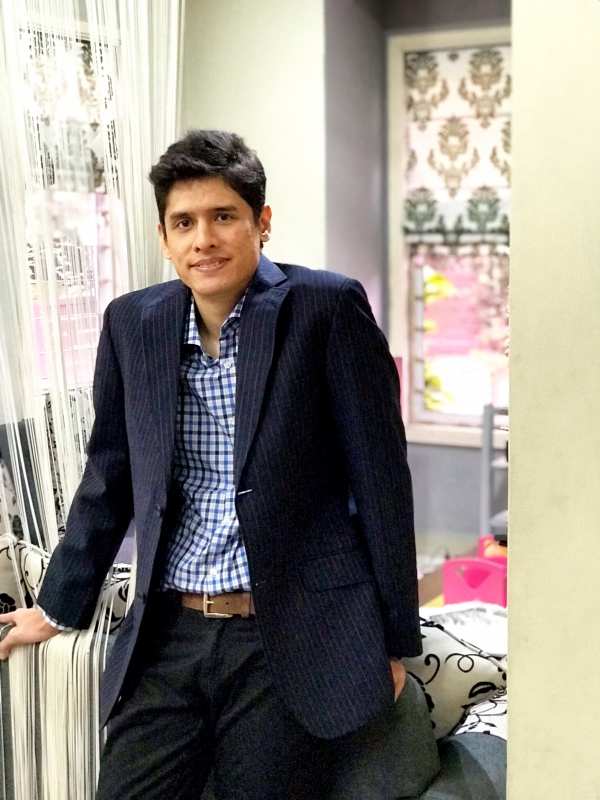 YURI AZZARI